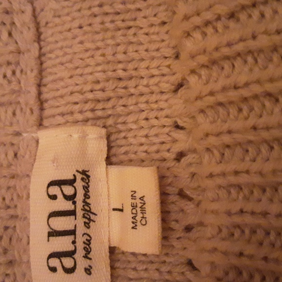 a.n.a brand cable knit sweater - Picture 2 of 2